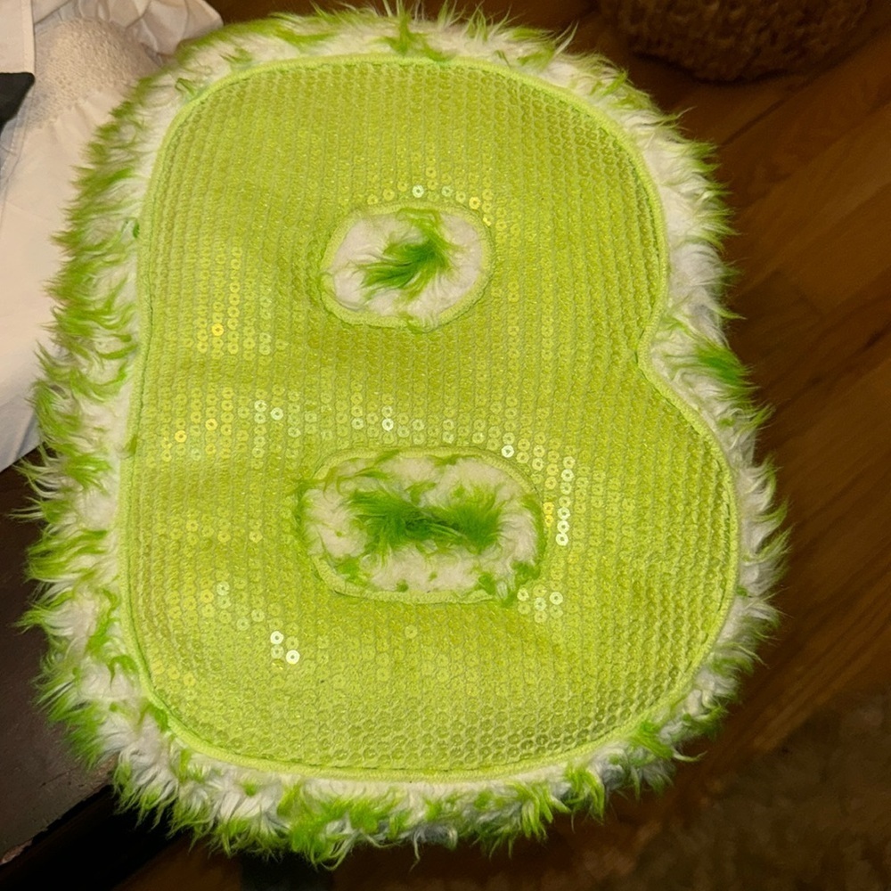LETTER B PILLOW